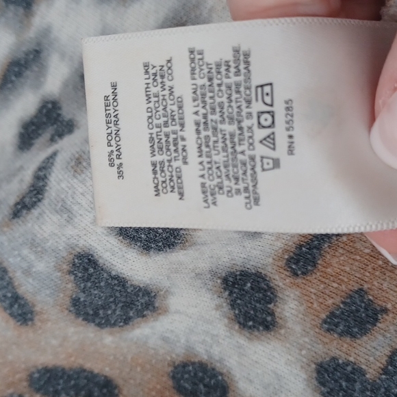 3 for $10 Express Animal Print Cropped Sweatshirt - Picture 7 of 7